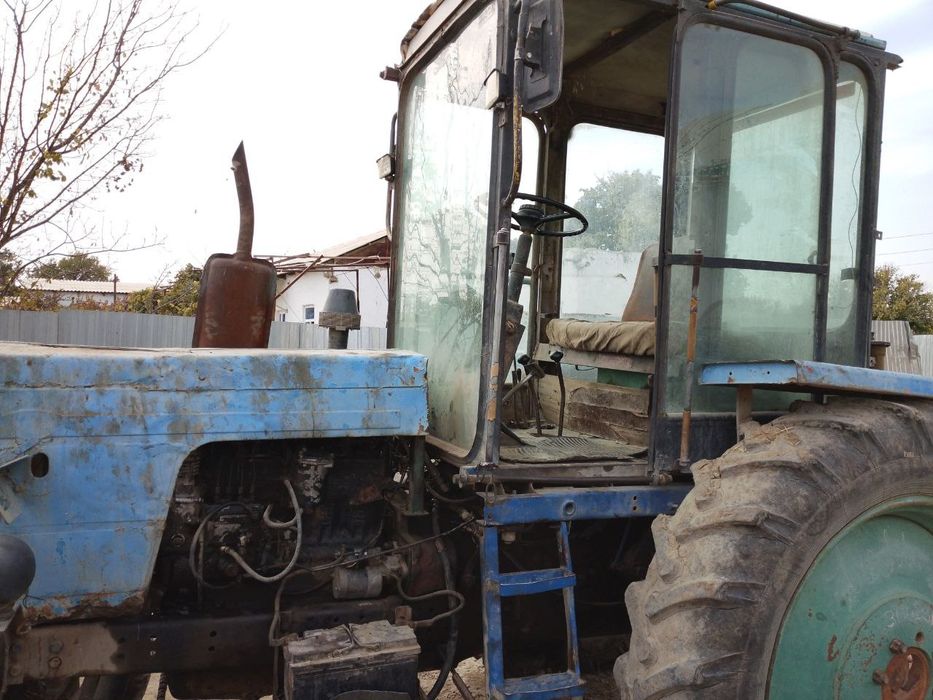 TTZ 80 Traktor holati juda yaxshi holatda