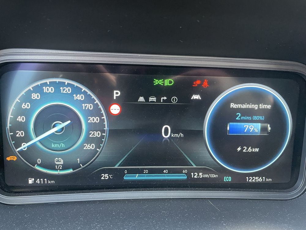 Hyundai Kona 2021 Luxury - 100% SOH - 64kWh