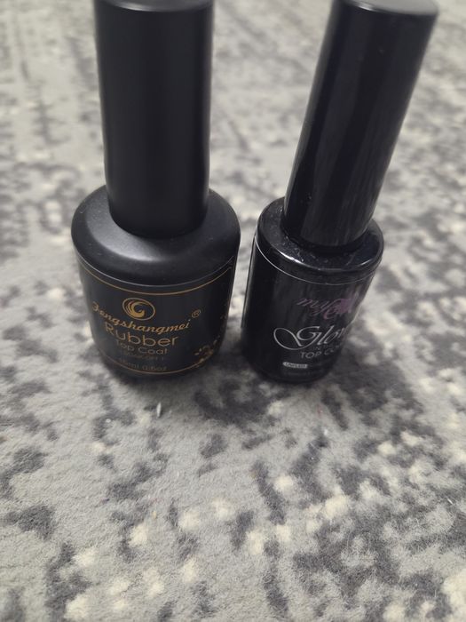 De vanzare produse unghii