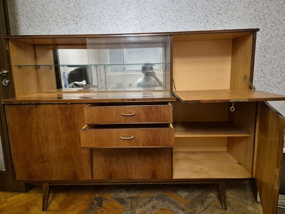 Ретро Бюфет Добро Състояние