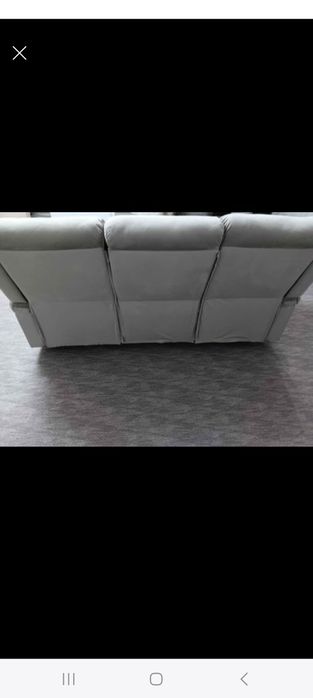 De. Vânzare. Canapea. Noua