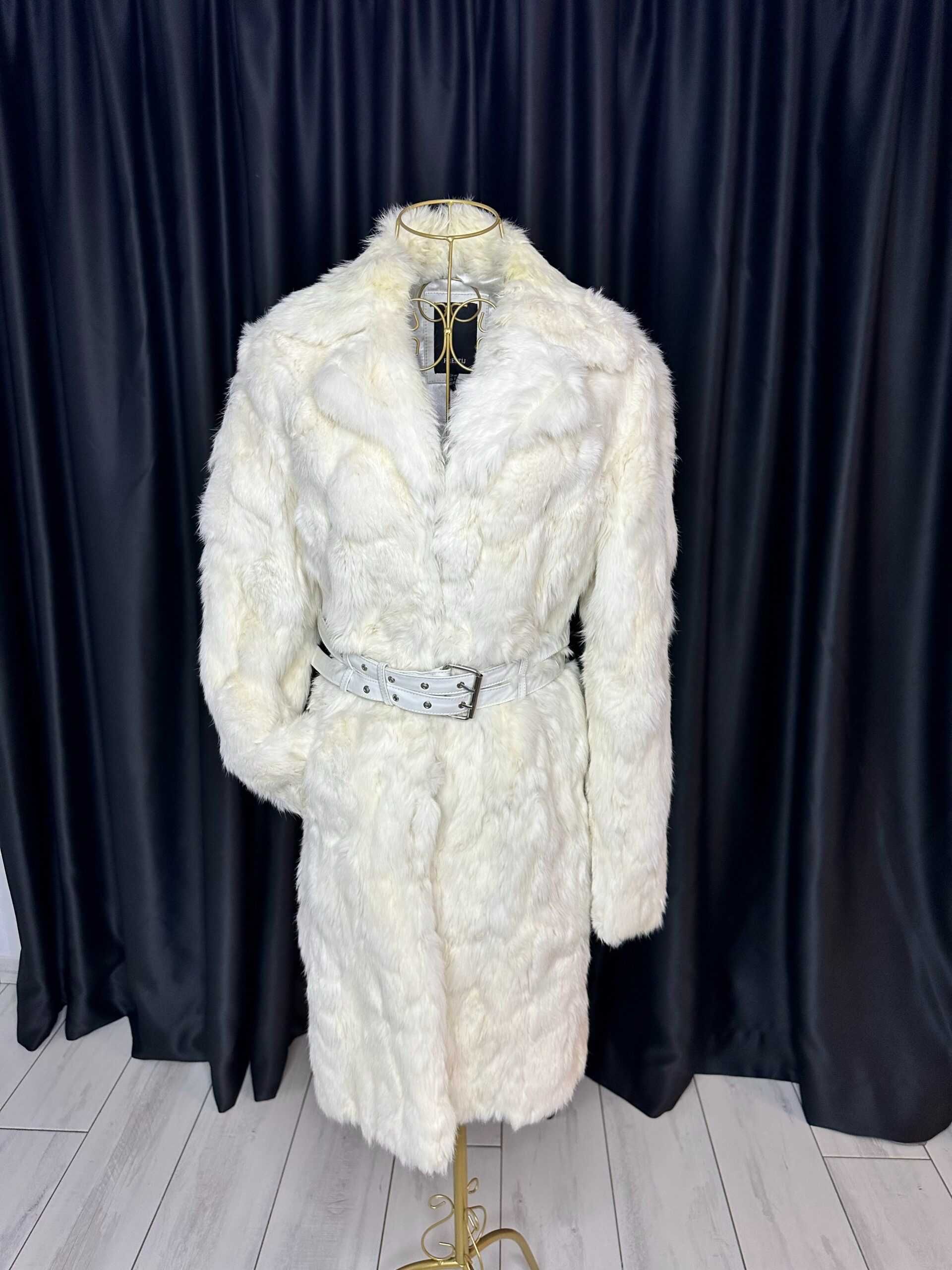 Palton din blăniță naturală de iepure, alb, mărimea S-M