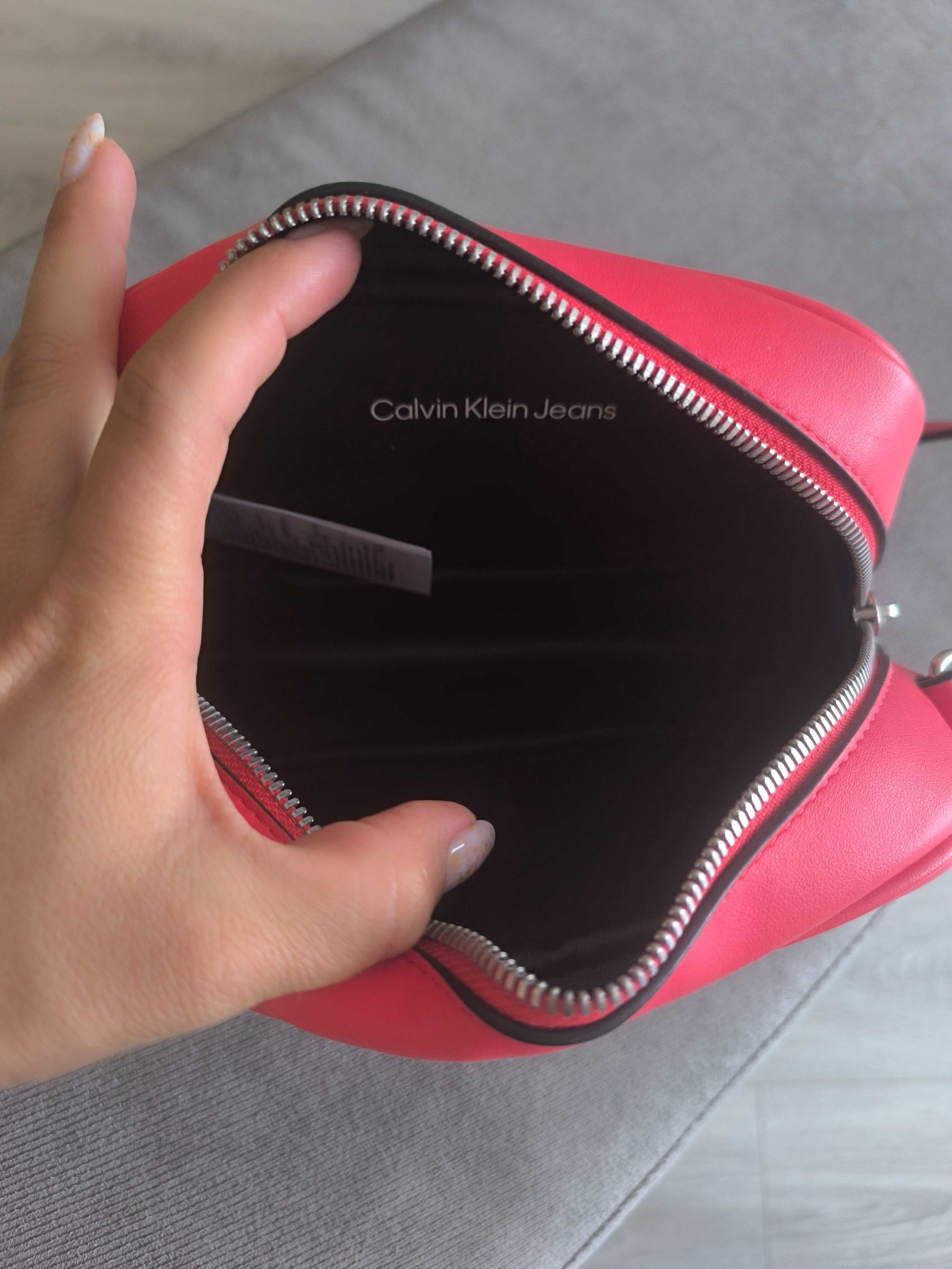 чанта Calvin Klein
