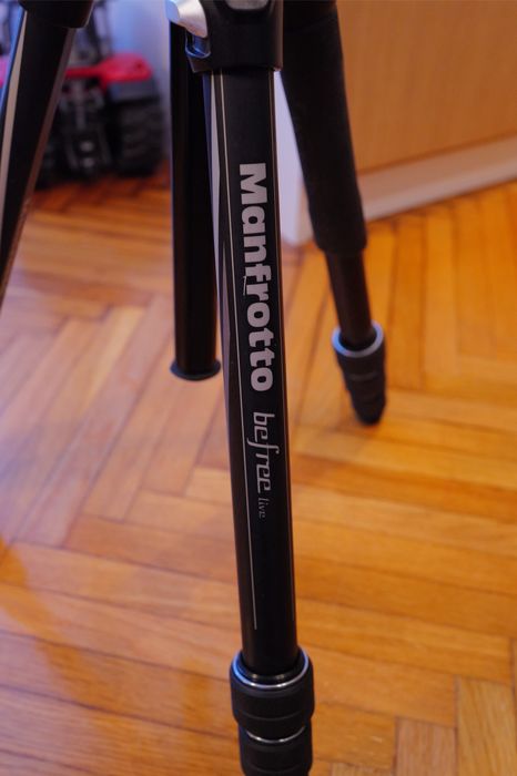 Trepied Manfrotto Befree Live twist camere dslr si video Cap MVH400AH