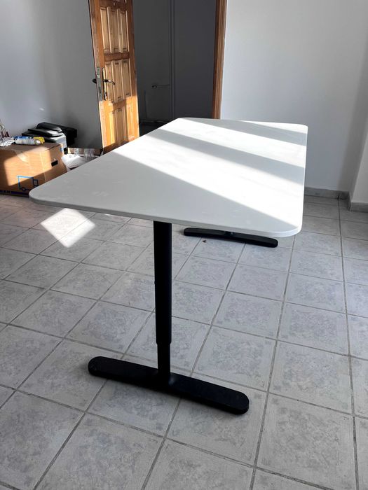 birou IKEA reglabil 160*80 Bekant