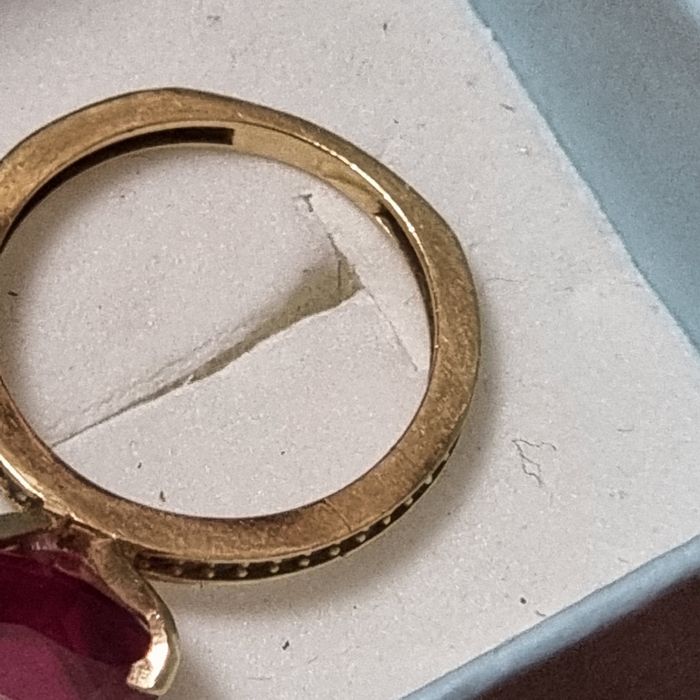 Inel aur cu rubin 3,20gr 14k