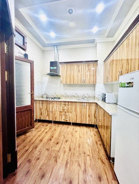 Квартира арендага берамиз.Мархабода
