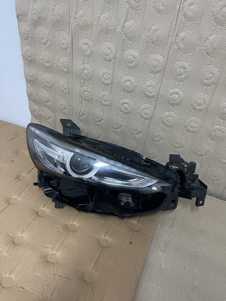 Far dreapta Mazda 6 Full Led Adaptive GS GRF551030 an 2018-2021