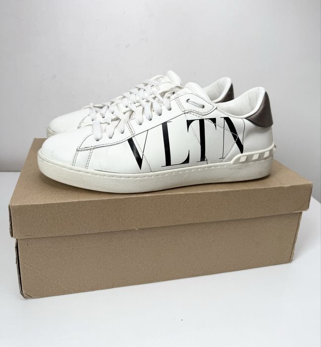 Valentino Garavani  (40) Дамски Обувки