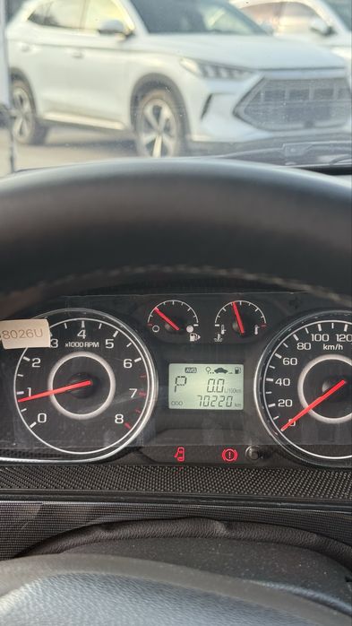 Gentra 2021 yil kraska top toza rangi oq ideal moshina