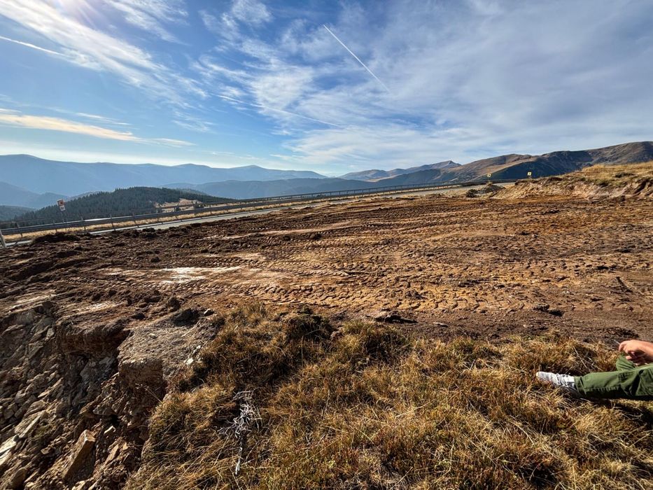 Teren de vânzare la munte- Vârful Papușa, 500mp cu apa, electricitate