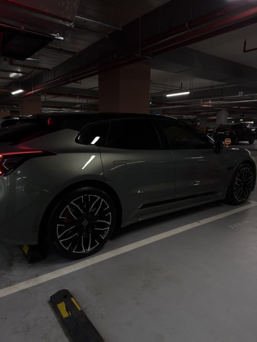 Zeekr 001 you 2024/25 олинган