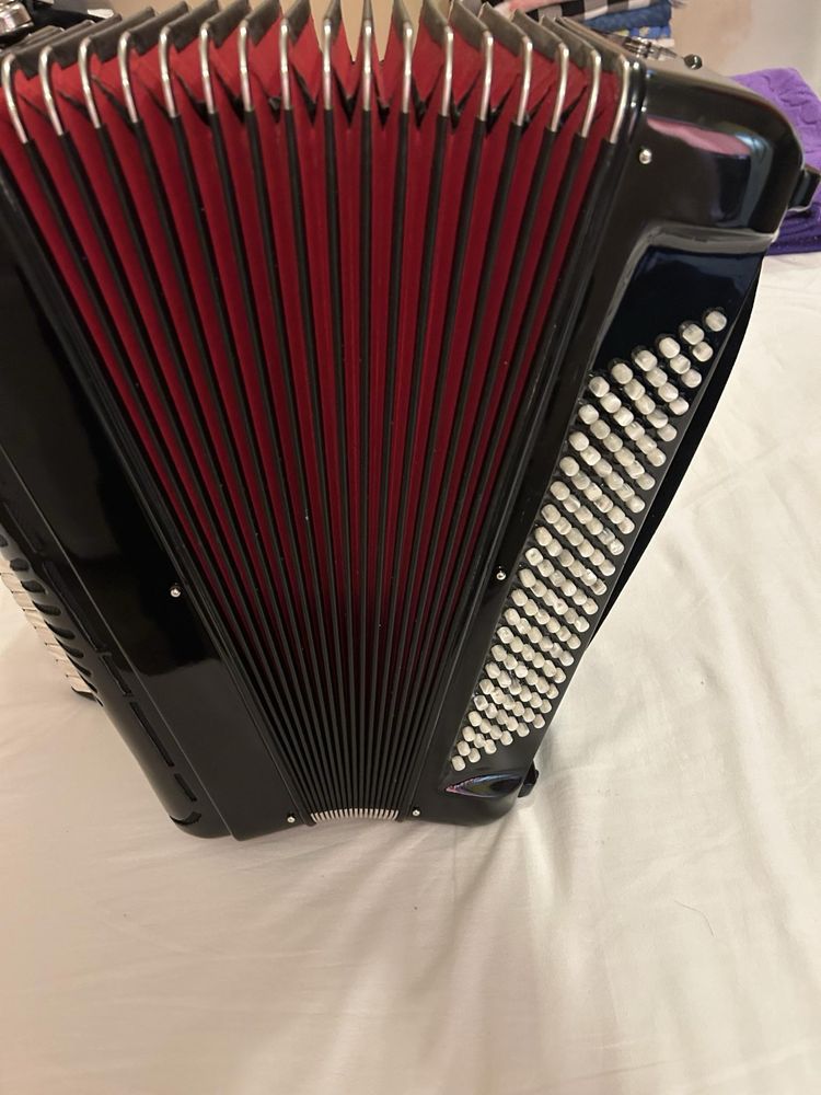 acordeon midi( juzisound weltmeister supita cantora roland)