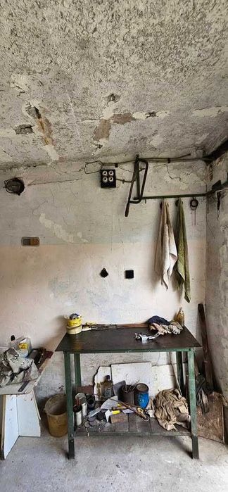 Garaj 22 mp în orașul Hunedoara de vânzare.