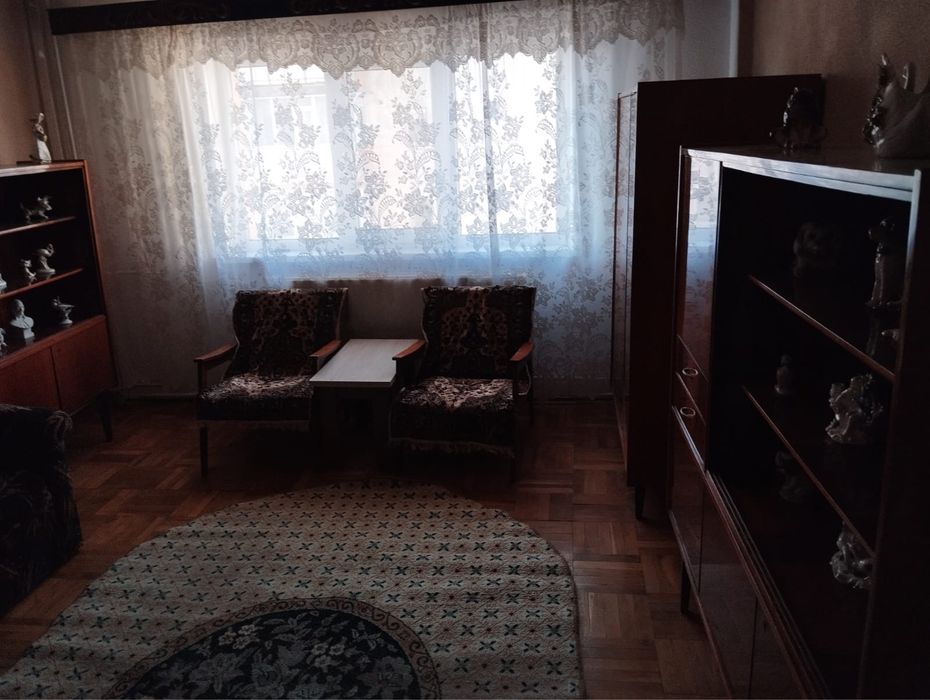 De închiriat apartament cu 3 camere zona Micro 3