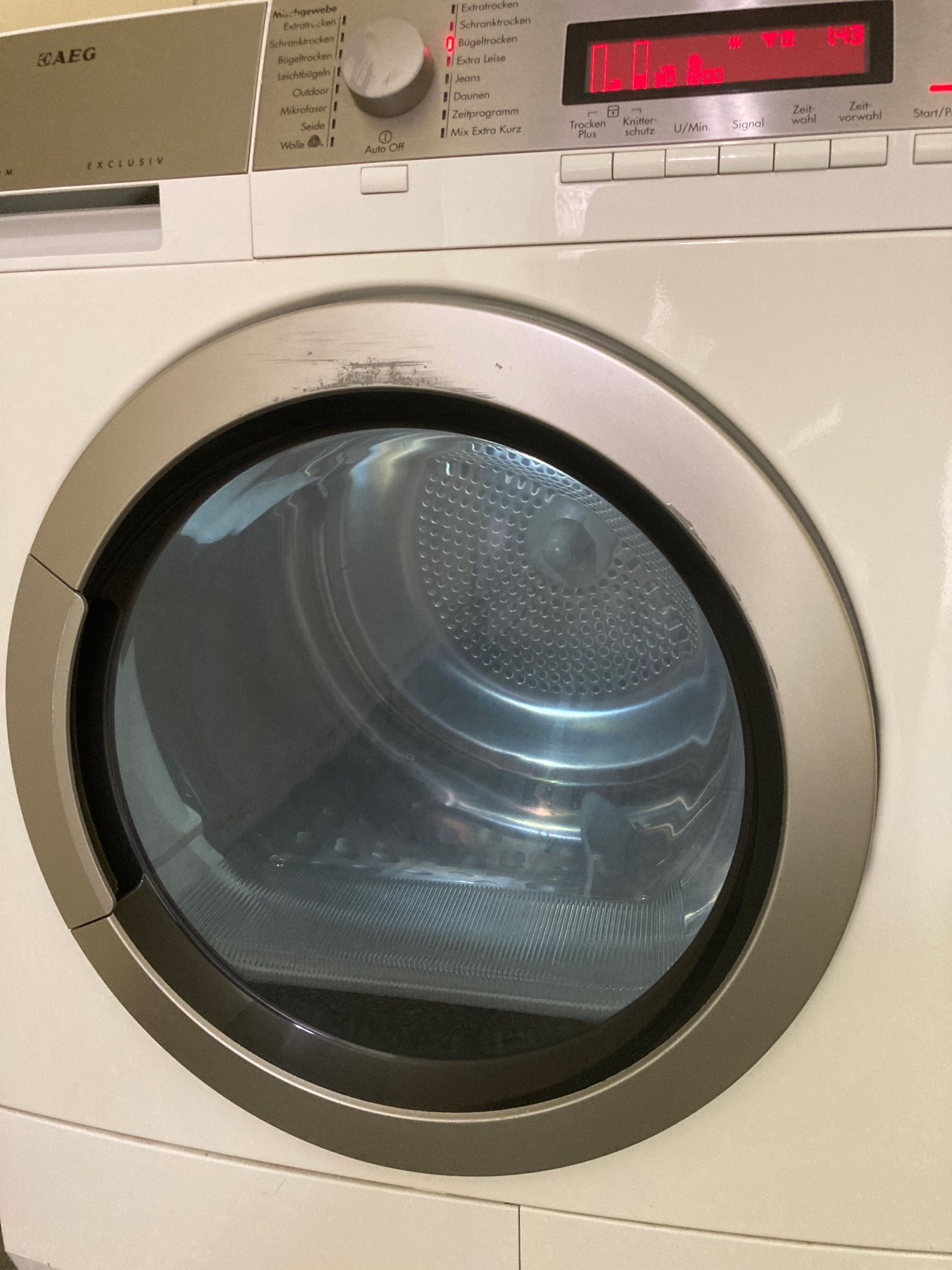 Сушилня AEG T86589IH 8кг