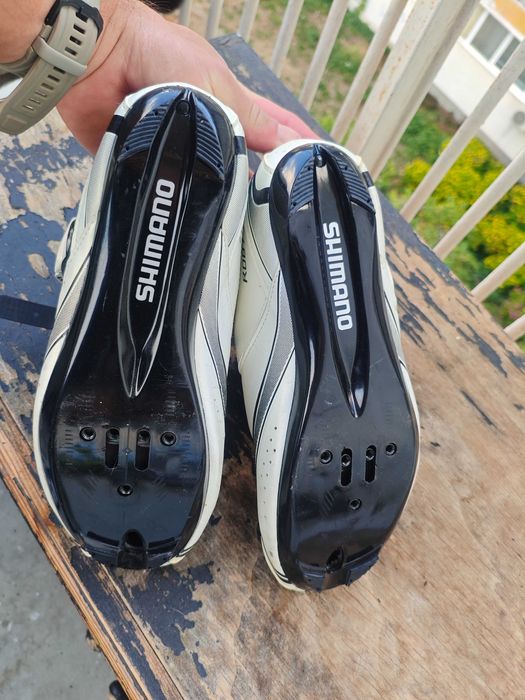 Обувки за колоездене (шпайкове) Shimano R087