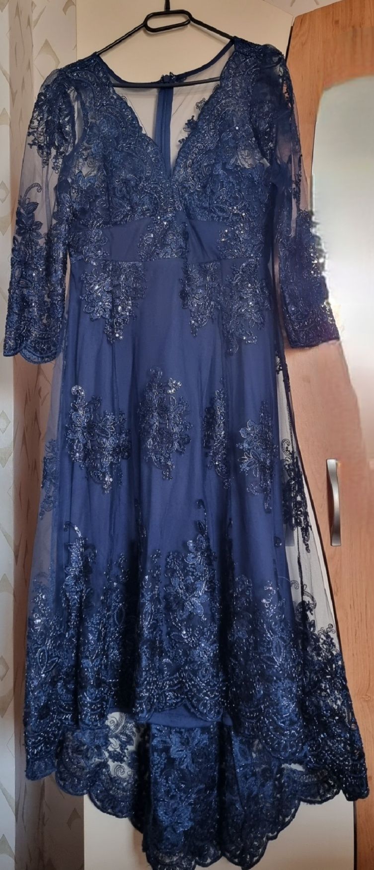 Нова! Официална рокля Goddiva London