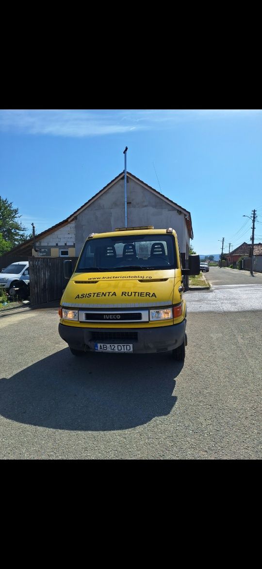 Vând autoplatforma iveco daily 2.8