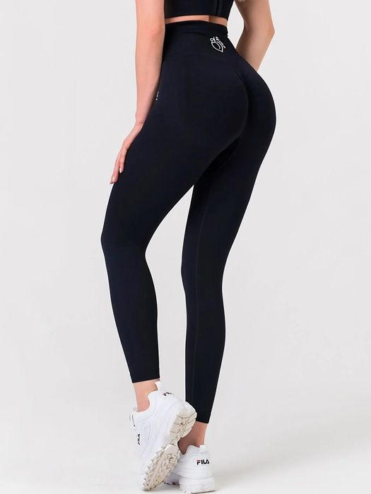 Peach Pump Черен Безшевен Клин с Висока Талия и Оформящ Ефект