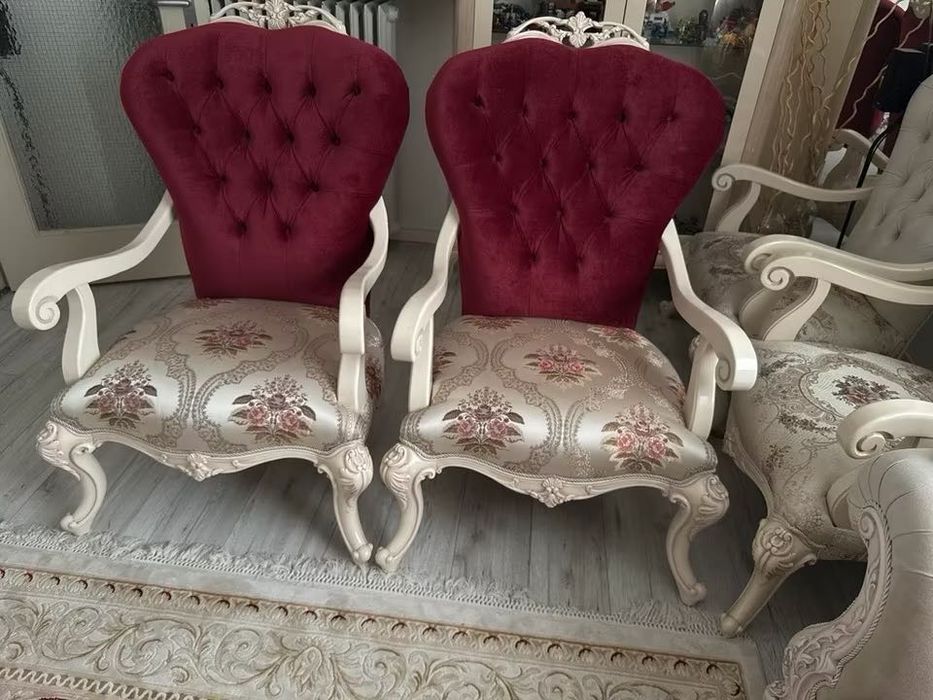 Scaune tip fotoliu in stil vintage