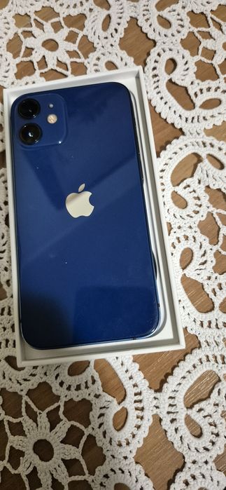 Vând iphone 12 mini