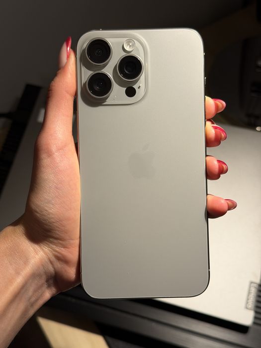 iPhone 15 Pro Max 256 GB Natural Titanium fara defecte