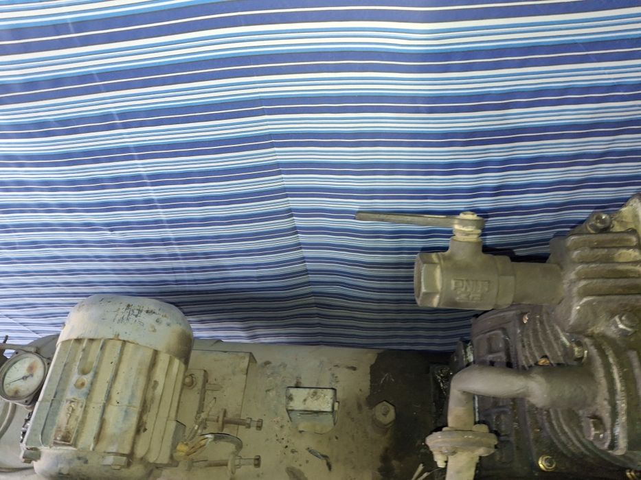 Компрессор сотилади