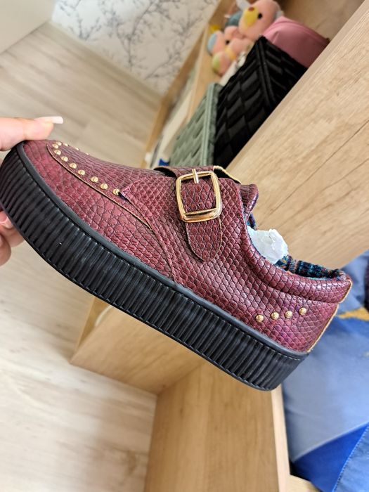 Pantofi de damă.