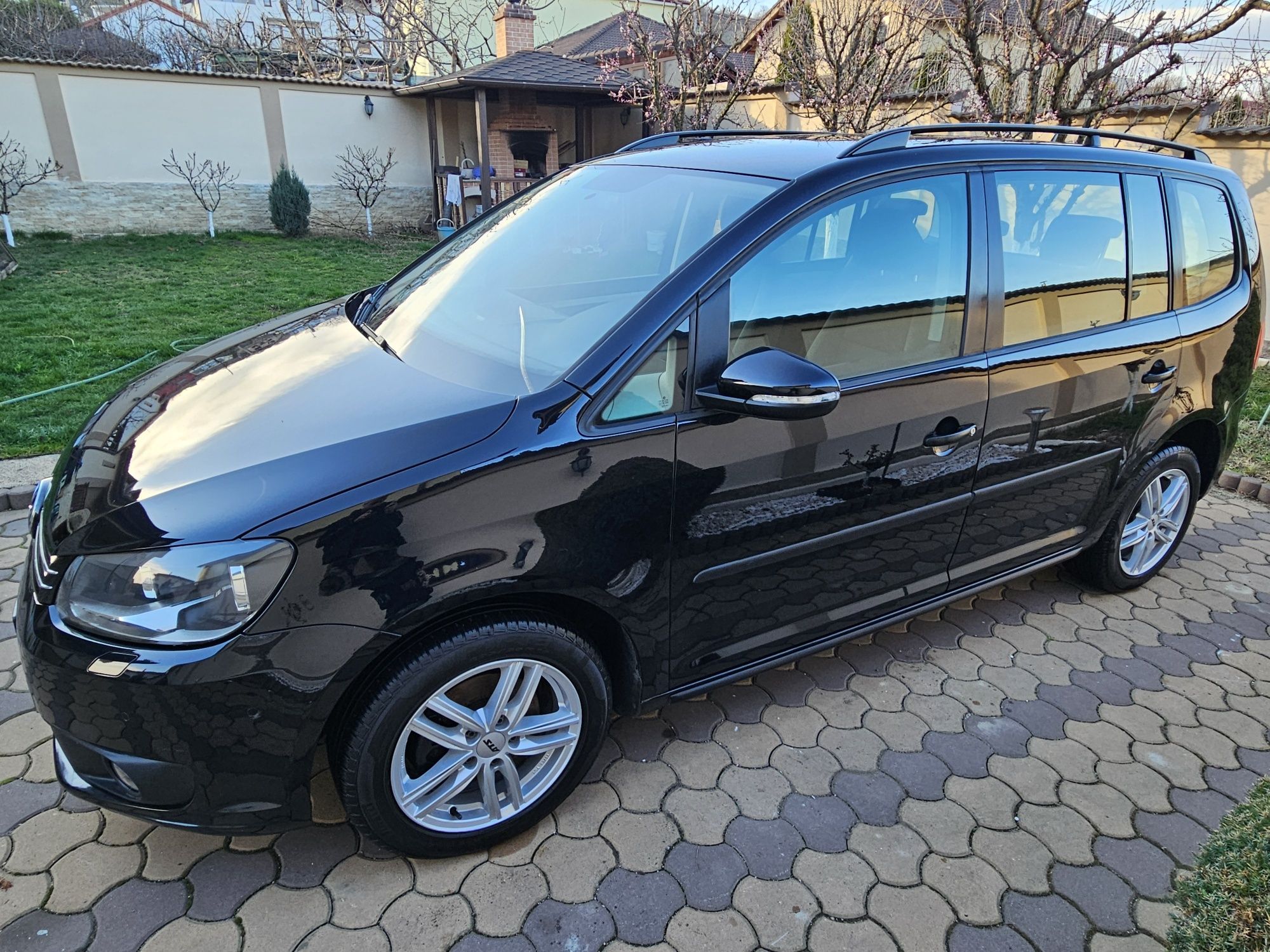 Volkswagen Touran 1.6 2012 Euro 5