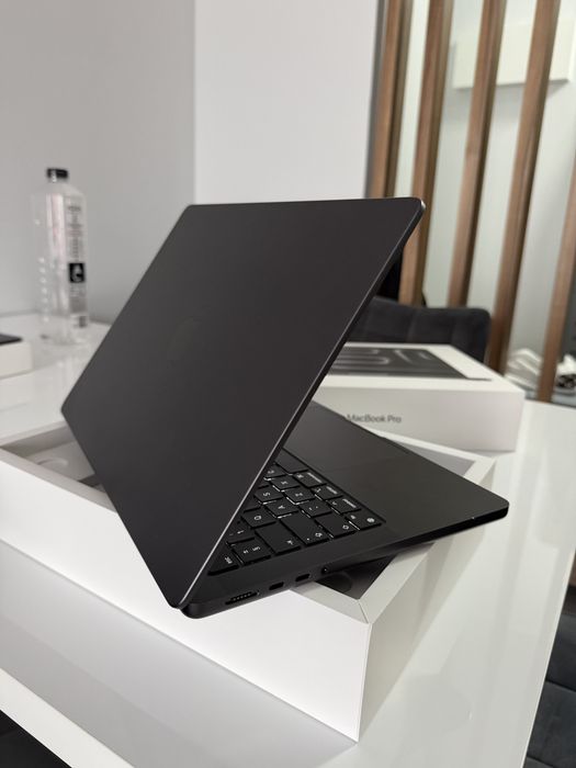 Macbook Pro 14 M4 - 512/16GB - Ca Nou