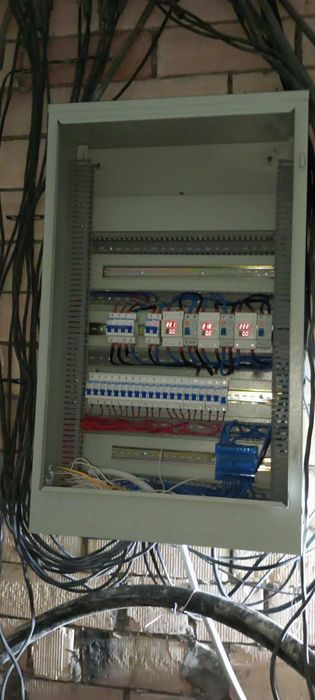 Электрик электромонтаж любой сложности 220/380вольт