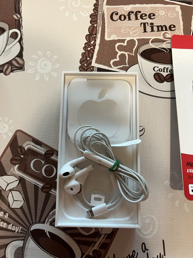 Iphone 13 128gb бял 100% капацитет батерия