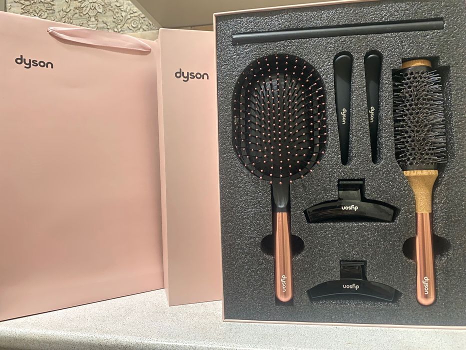 Продам Фирменные Новые наборы Dyson Hair в разных цветах