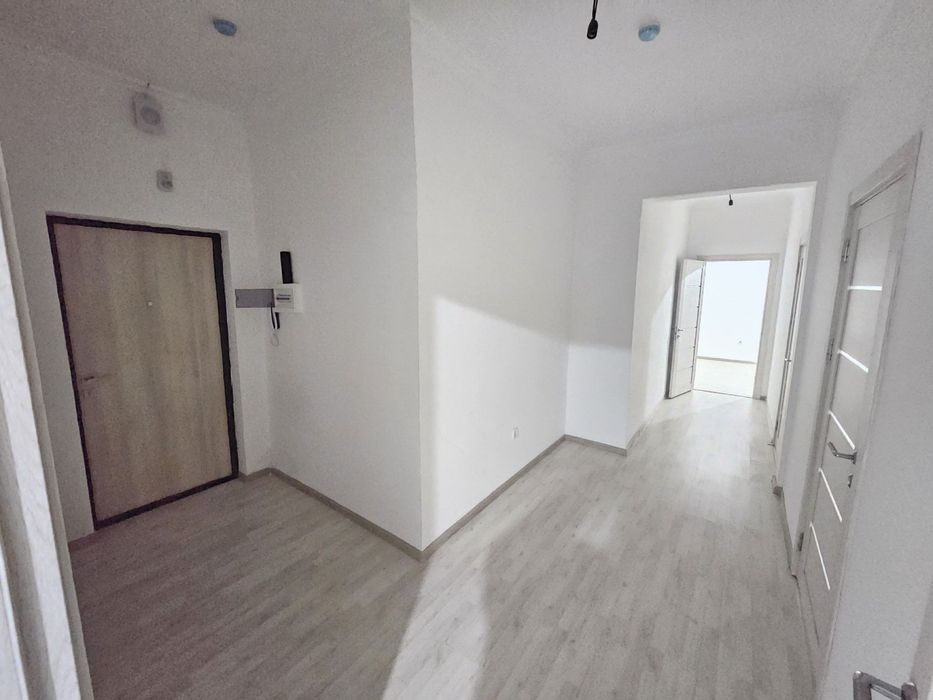 Сергели Янги Дархон 2.3 хона 70 кв.кредити ёпилган.8 чи этаж тоза уй