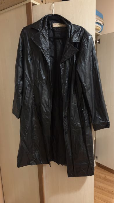 Черно палто от еко кожа