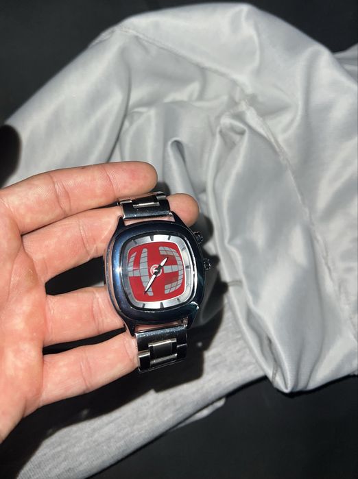 Часы Fossil Big Tic