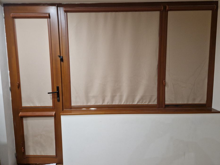 Дървена дограма с врата карабулев