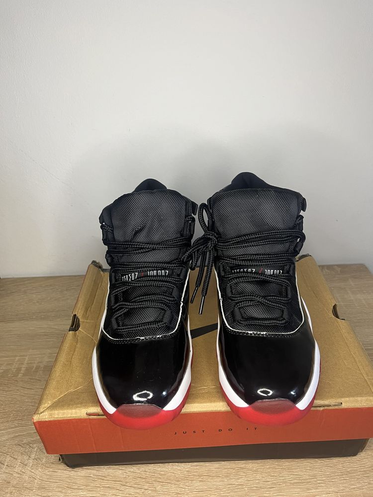 Jordan 11 Retro Bred