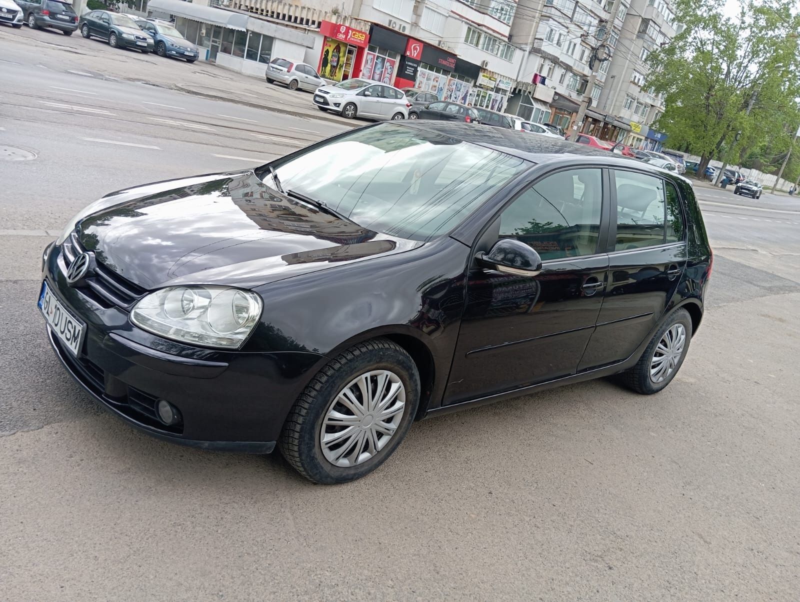 Vând Golf 5 1.4 Benzina