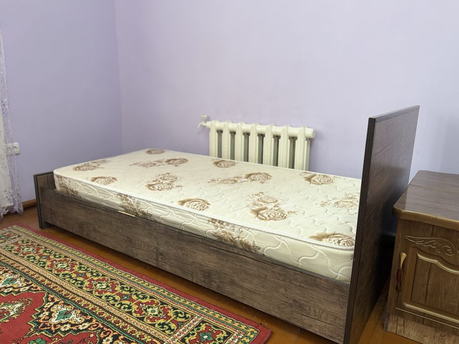 Односпальная кровать холати зур