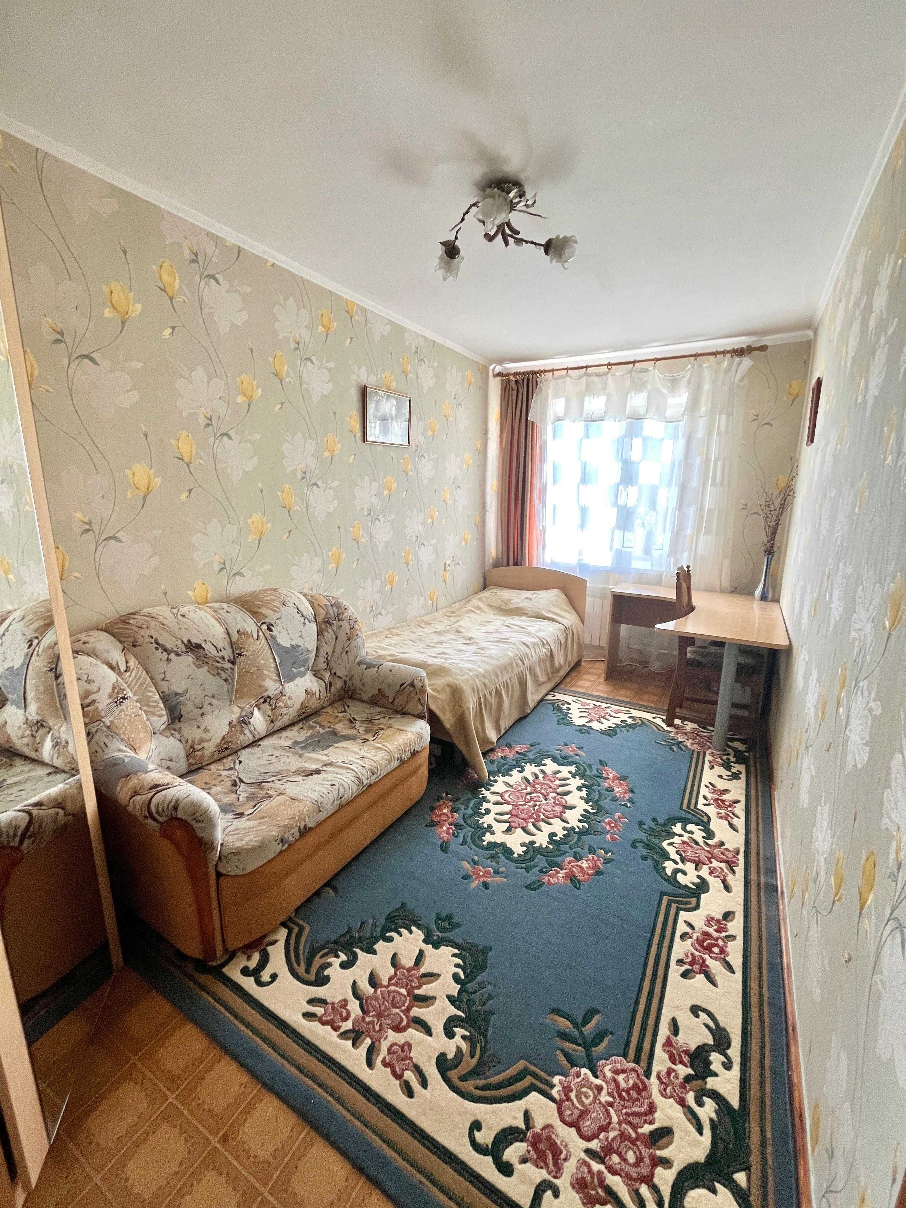Продаётся 4 комн квартира