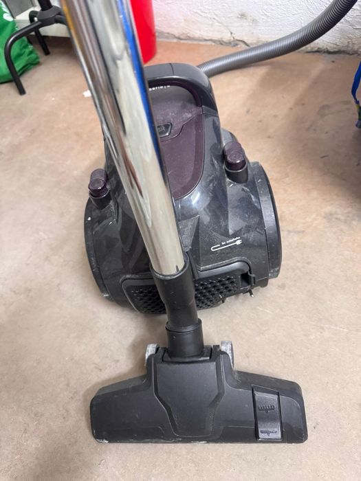 Aspirator Bosch Series 2 fara sac