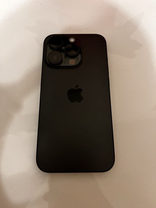 Iphone 15 Pro 100% Battery Health