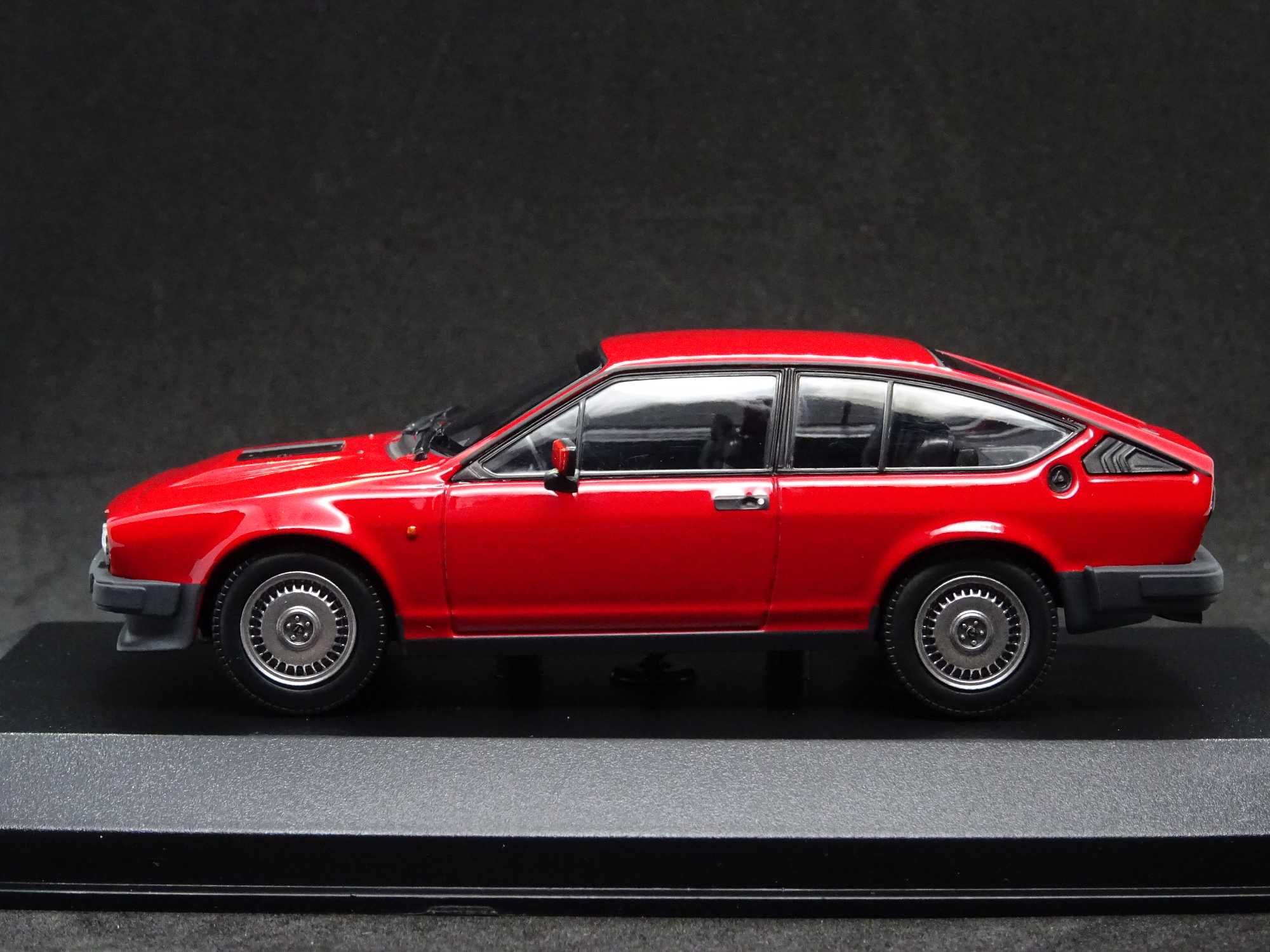 Macheta Alfa Romeo GTV6 Maxichamps 1:43