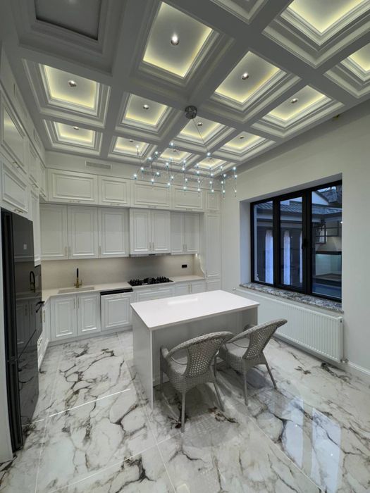 Продаётся Шикарный дом в Мирзо-Улугбекском районе Никитина 3,2 Соток