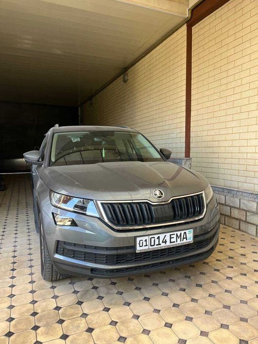 Продаю свое авто хозяин один управляла женщина