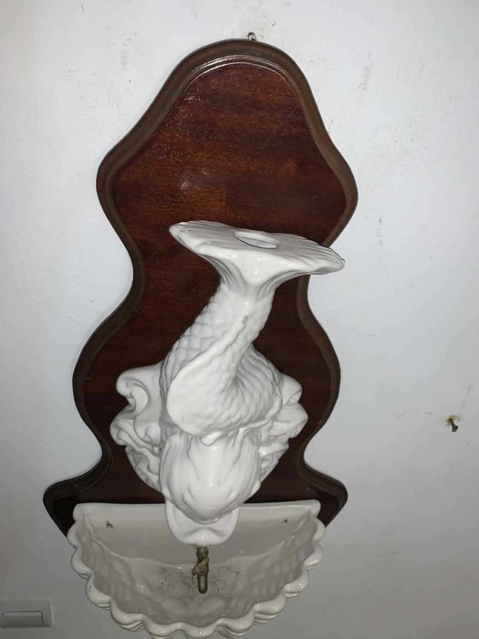 Cijmea de perete cu tenta scoica