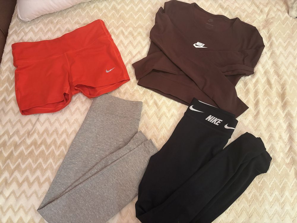 Дамски оригинални Nike дрехи