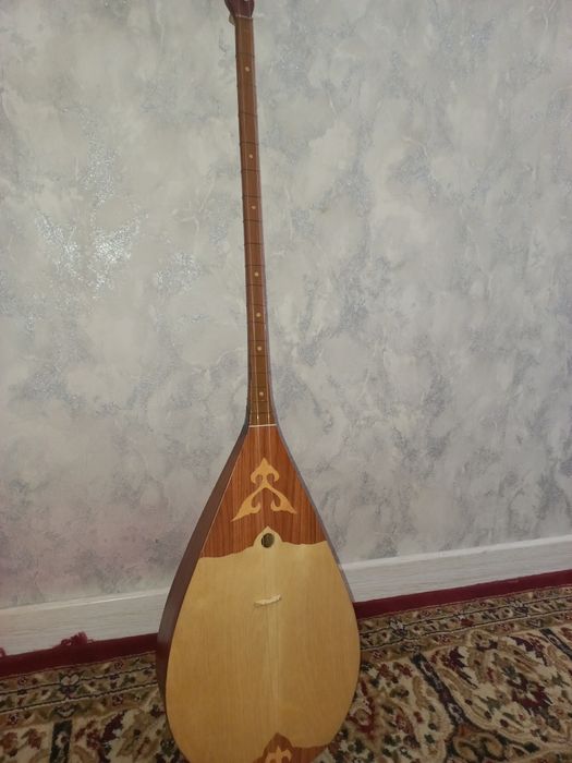 Домбыра алатындар болса
